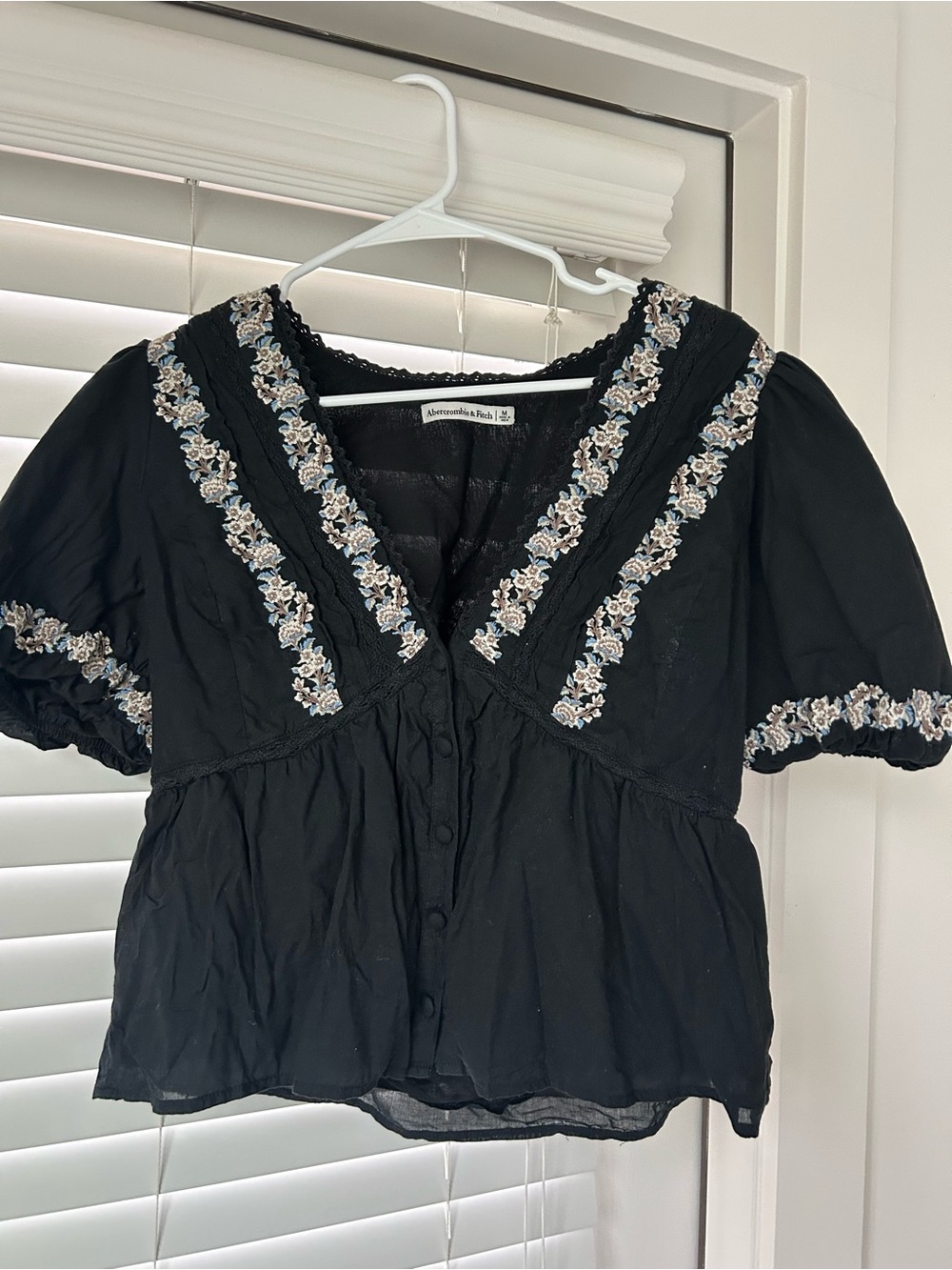 Abercrombie & Fitch Black Embroidered Button Front Blouse/Top